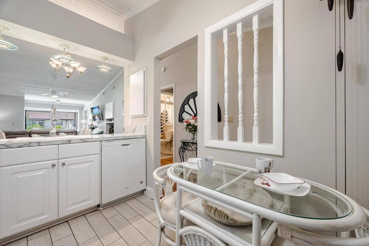 Association, Tennis Courts And Pool, Sleeps 4 - Cinnamon Cove Cozy Condo Fort Myers Luaran gambar
